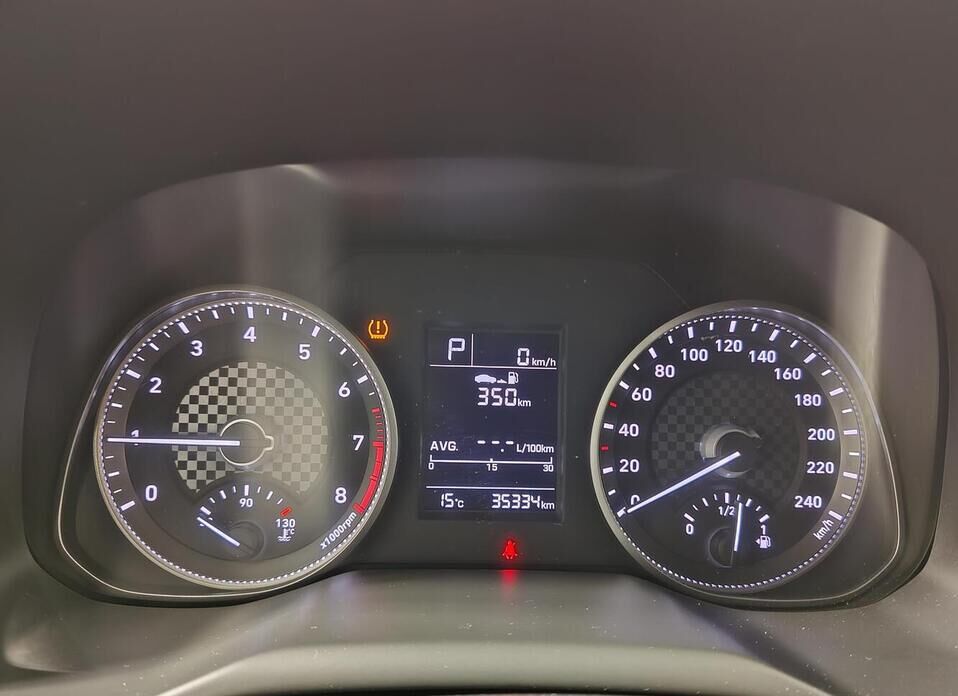 Hyundai Elantra, VI (AD) Рестайлинг 2.0 AT (150 л.с.)