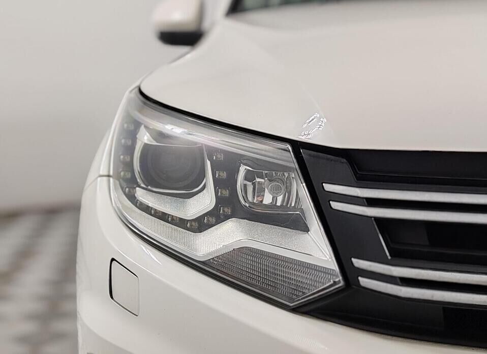 Volkswagen Tiguan 2.0d AT (140 л.с.) 4WD