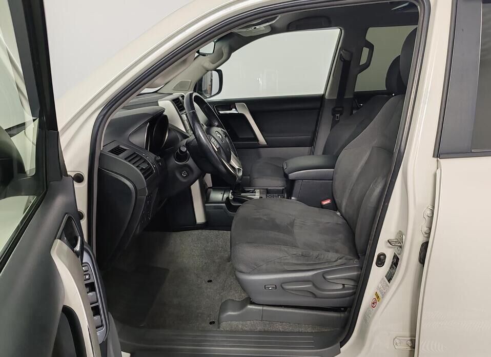 Toyota Land Cruiser Prado 3.0d AT (173 л.с.) 4WD
