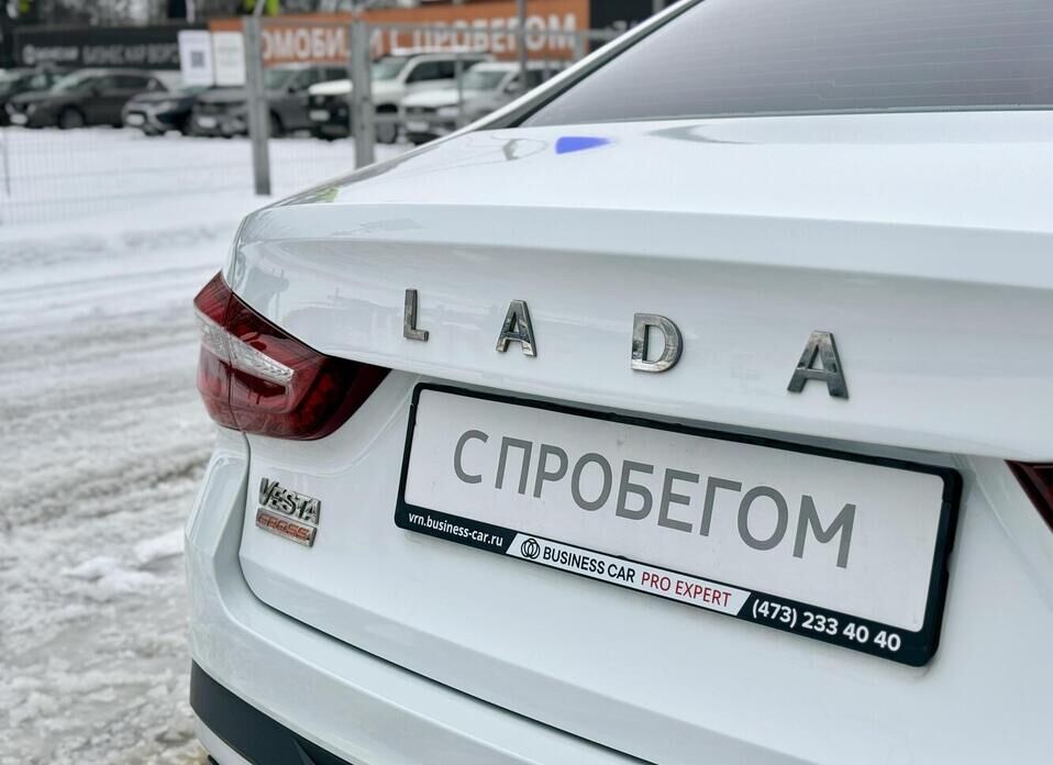 LADA (ВАЗ) Vesta, I Рестайлинг (NG) Cross 1.6 MT (106 л.с.)