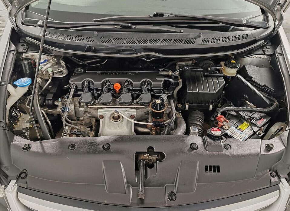 Honda Civic, VIII 1.8 AT (140 л.с.)