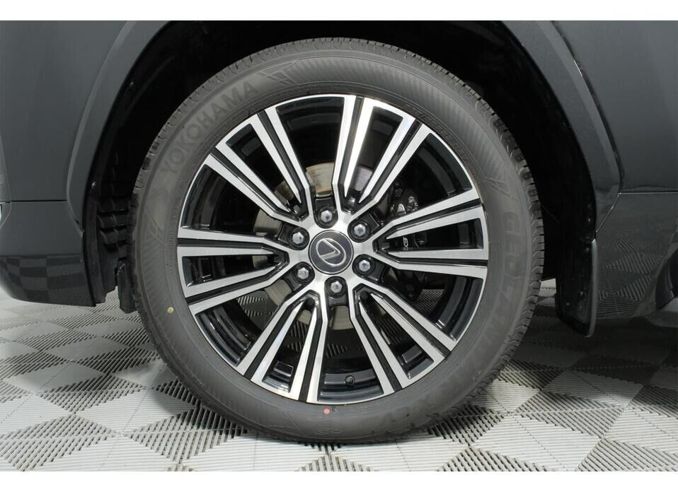 Lexus LX, IV 600 3.5 AT (415 л.с.) 4WD