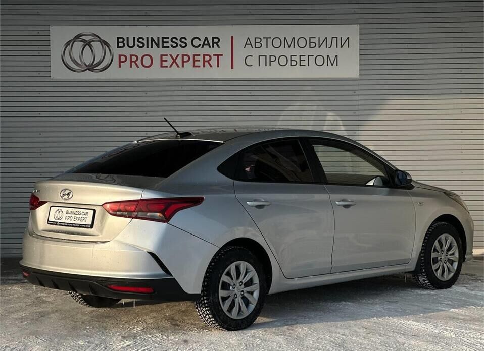 Hyundai Solaris, II Рестайлинг 1.6 MT (123 л.с.)