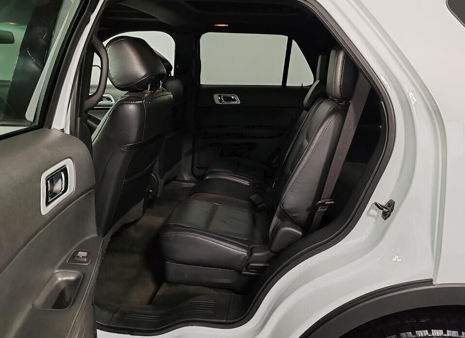 Ford Explorer, V 3.5 AT (294 л.с.) 4WD