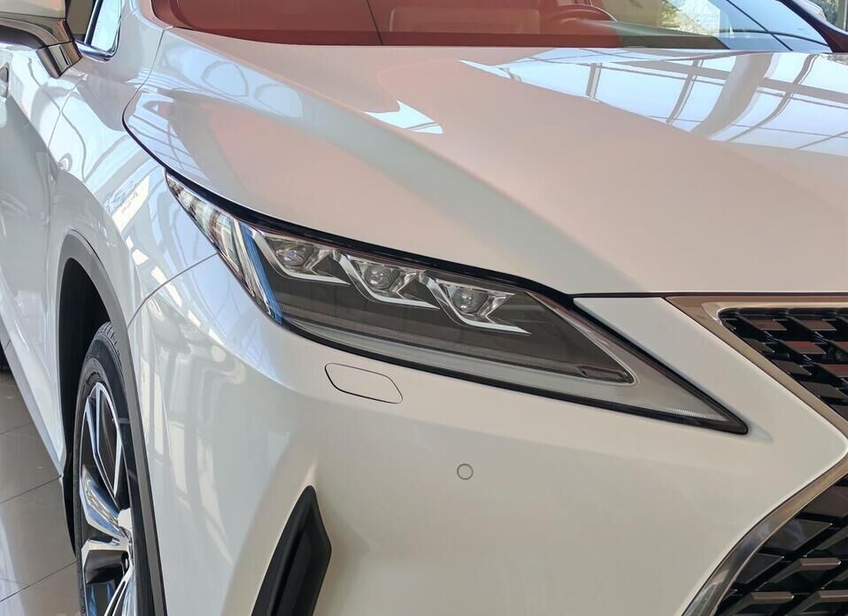 Lexus RX, IV Рестайлинг 300 2.0 AT (238 л.с.) 4WD