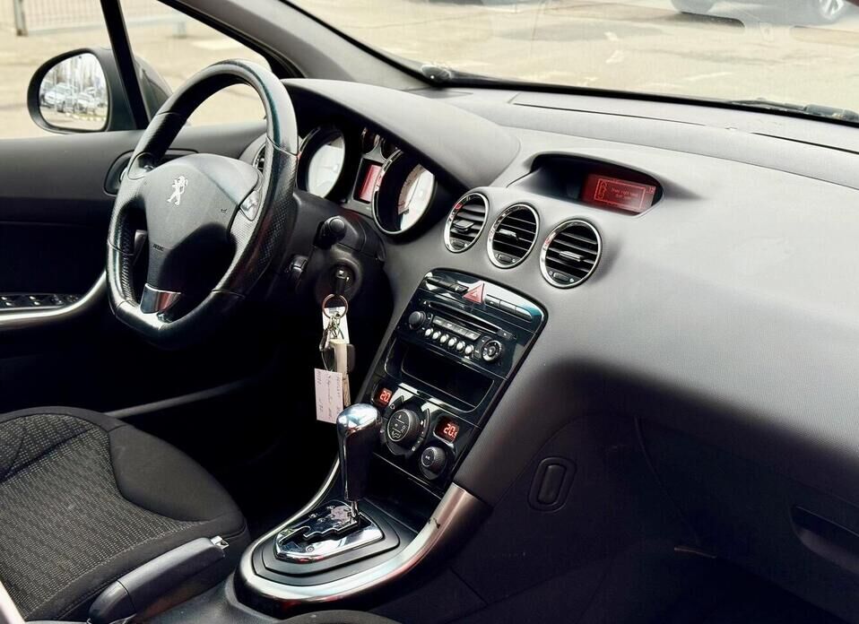 Peugeot 308, I Рестайлинг 1.6 AT (120 л.с.)