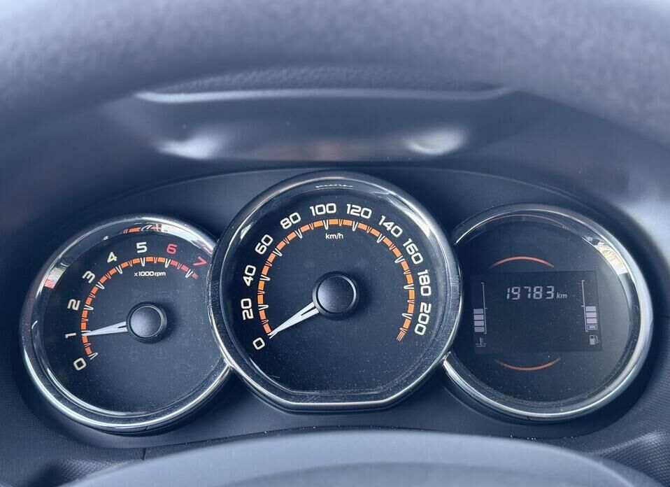 LADA (ВАЗ) Largus, I Рестайлинг 1.6 MT (90 л.с.)