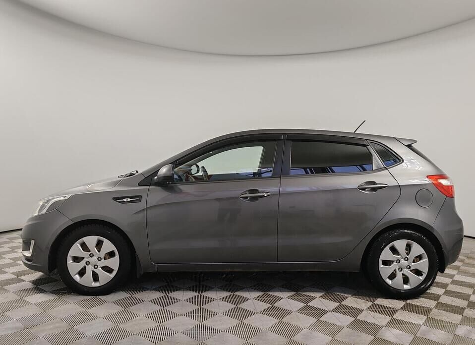 Kia Rio, III 5-speed 1.6 MT (123 л.с.)
