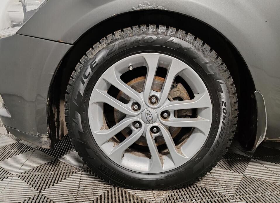 Kia Ceed, I Рестайлинг 1.6 MT (122 л.с.)