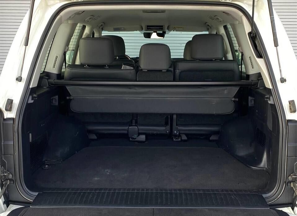 Toyota Land Cruiser, 200 Series Рестайлинг 2 4.5d AT (249 л.с.) 4WD