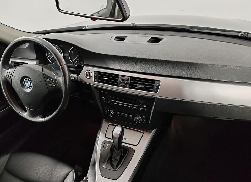 BMW 3 серии 325i 2.5 AT (218 л.с.)