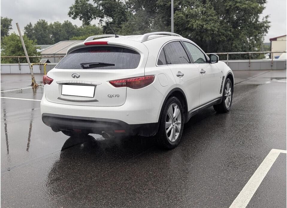 Infiniti QX70 3.7 AT (333 л.с.) 4WD