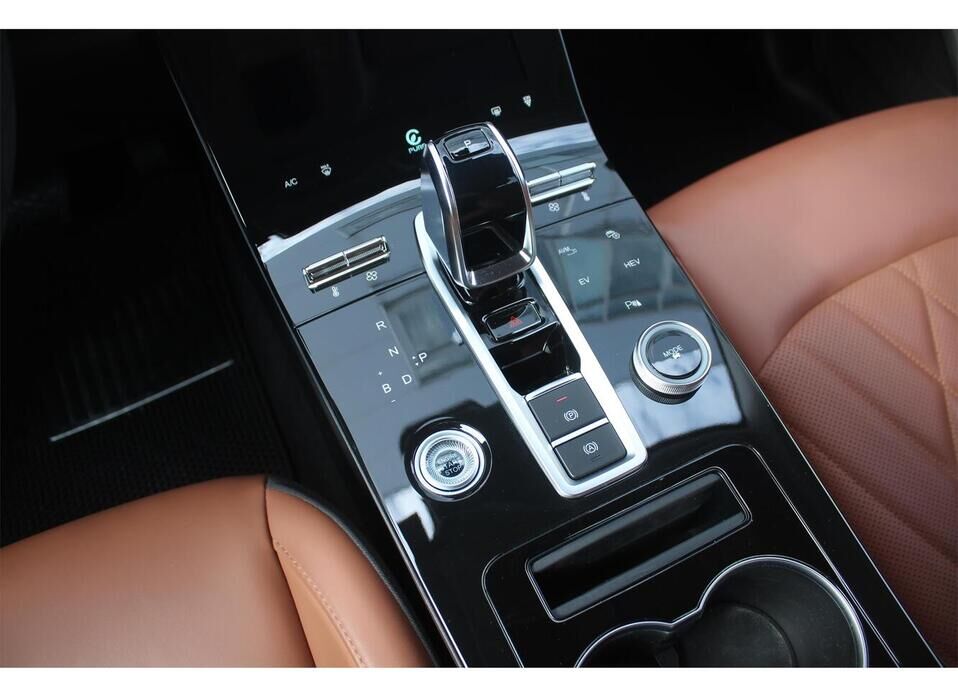 Chery Tiggo 8 Pro e+ 1.5hyb AT (235 л.с.)