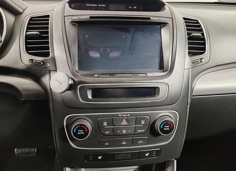 Kia Sorento, II Рестайлинг 2.4 AT (175 л.с.) 4WD