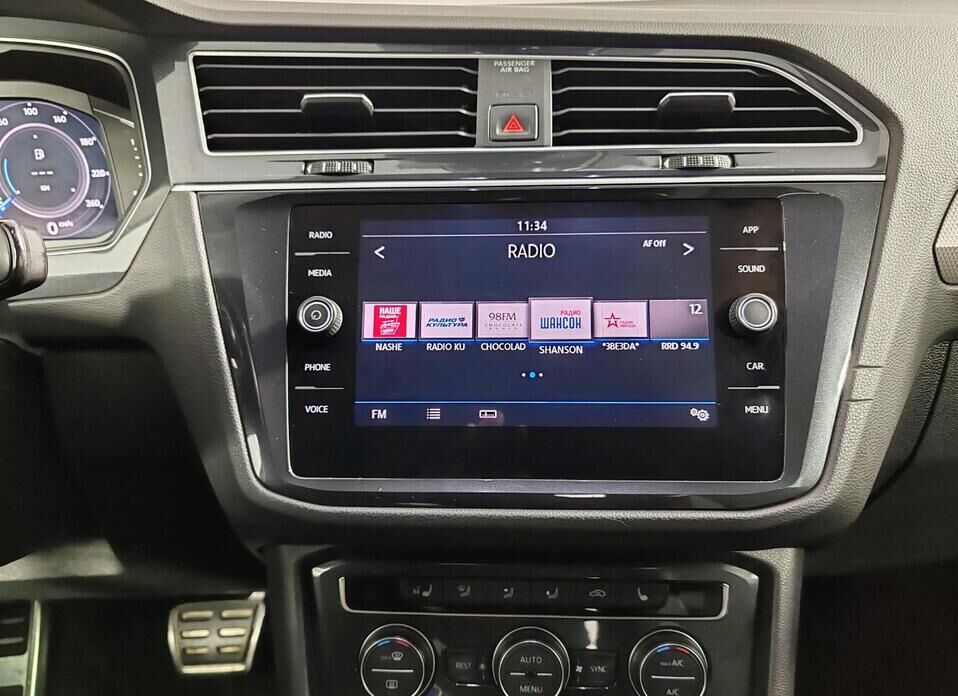 Volkswagen Tiguan, II 1.4 AMT (150 л.с.) 4WD