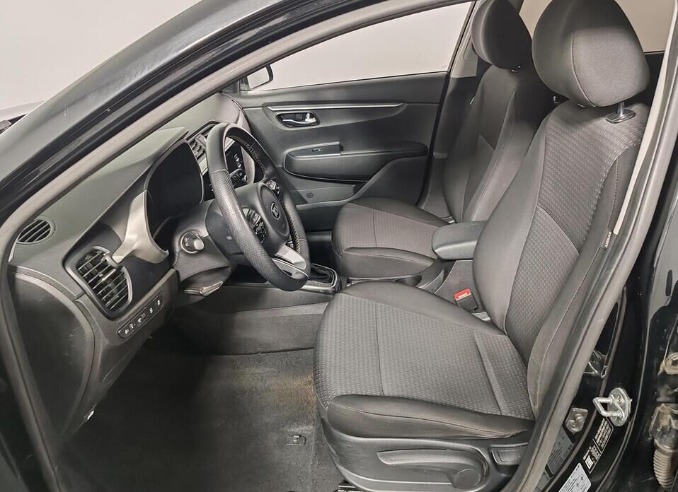 Kia Rio, IV Рестайлинг X 1.6 AT (123 л.с.)