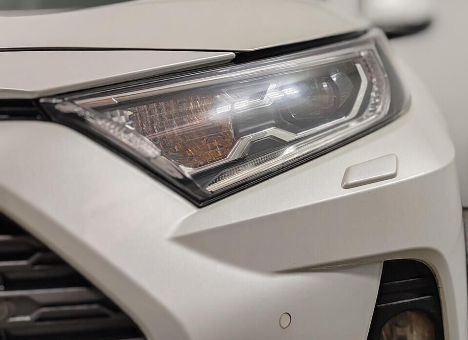 Toyota RAV4, V (XA50) 2.5 AT (199 л.с.) 4WD