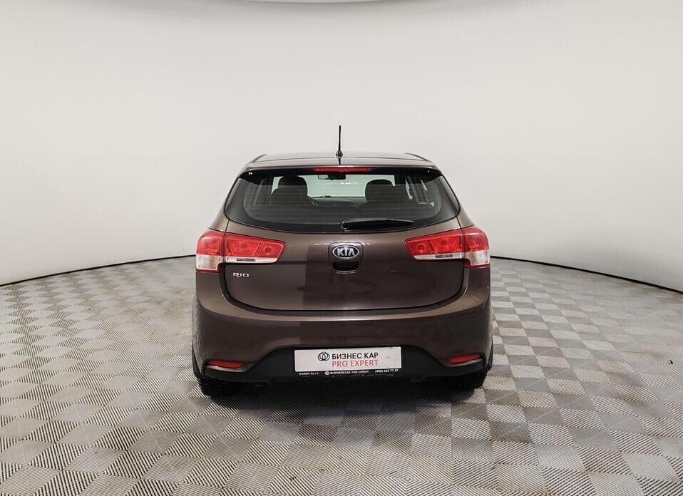Kia Rio, III Рестайлинг 1.6 AT (123 л.с.)