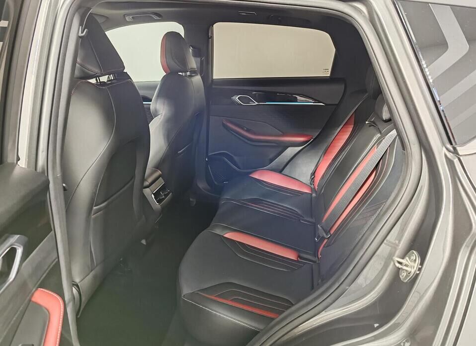Geely Coolray 1.5 AMT (147 л.с.)