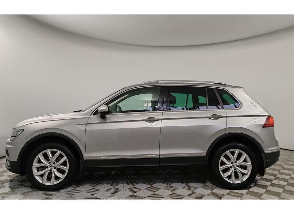 Volkswagen Tiguan, II 2.0 AMT (180 л.с.) 4WD