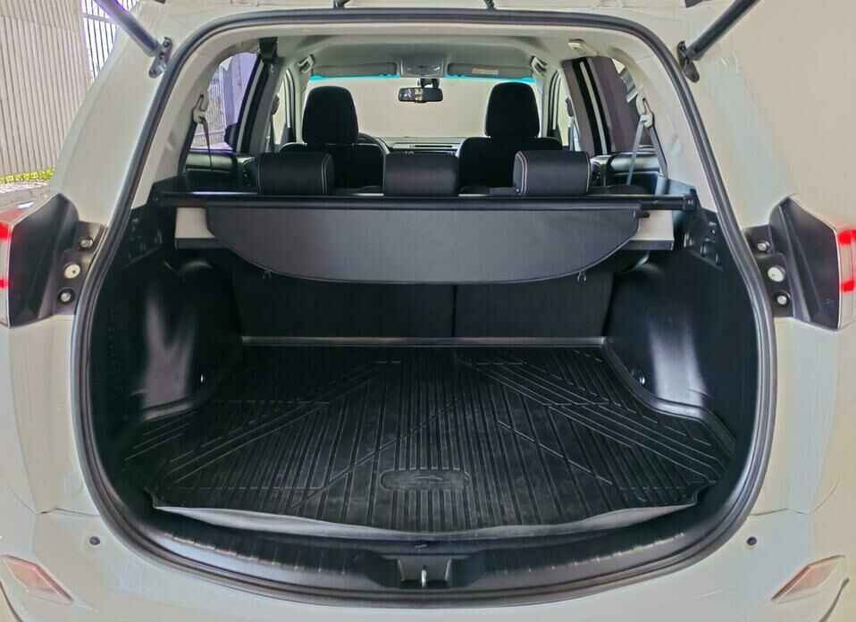 Toyota RAV4 2.0 CVT (146 л.с.)