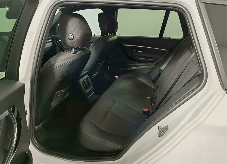 BMW 3 серии 320d 2.0d AT (190 л.с.)