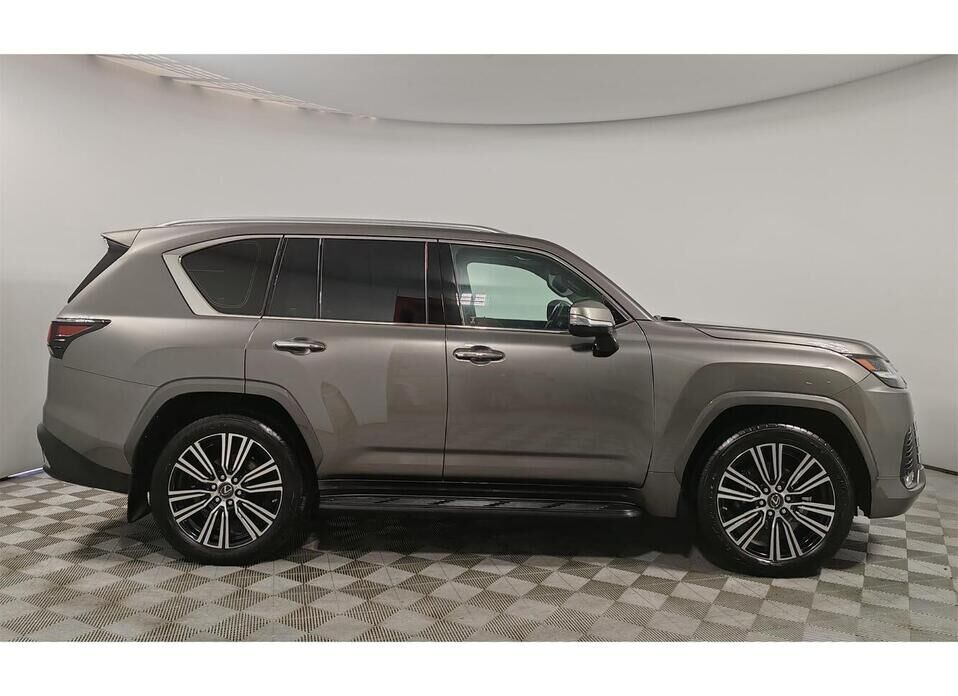 Lexus LX 600 3.4 AT (415 л.с.) 4WD