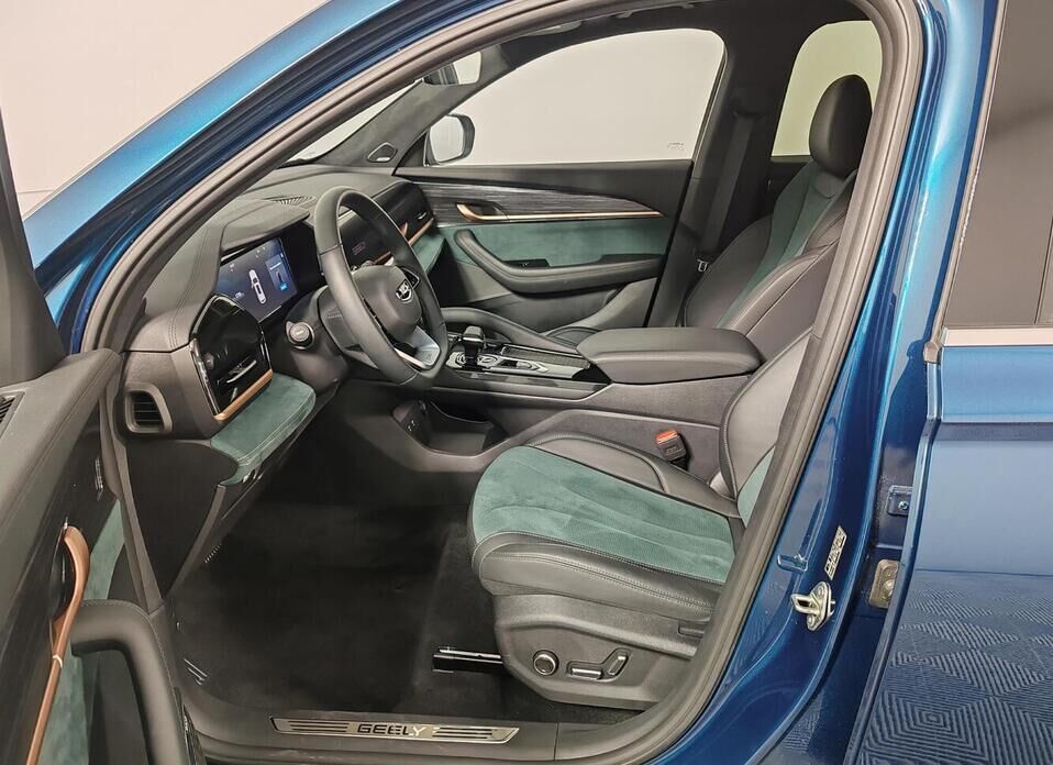 Geely Monjaro 2.0 AT (238 л.с.) 4WD