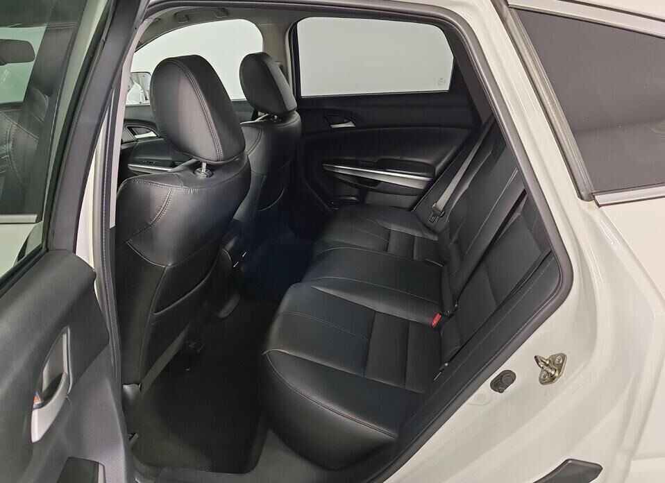 Honda Crosstour 2.4 AT (194 л.с.)