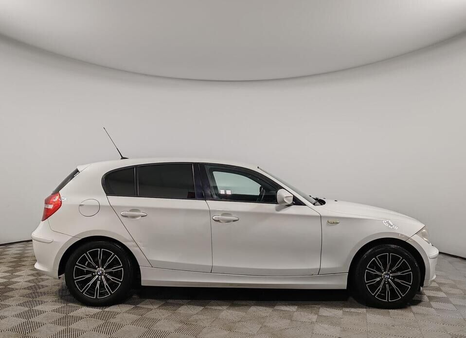 BMW 1 серии, I (E81/E82/E87/E88) Рестайлинг 118i 2.0 AT (136 л.с.)