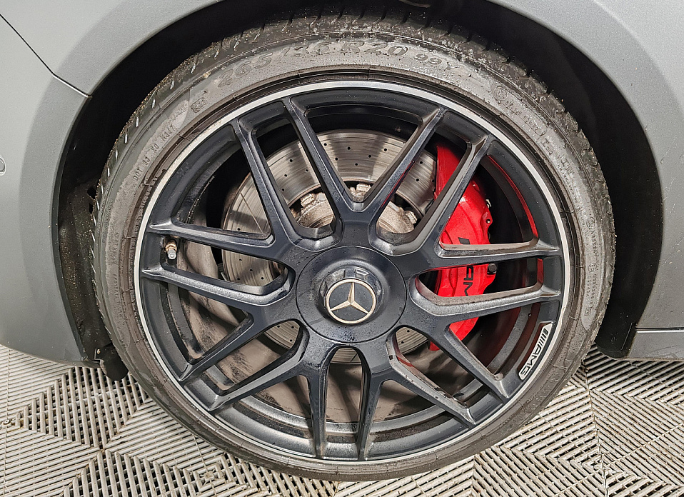 Mercedes-Benz E-Класс AMG, V (W213) 63 AMG S 4.0 AT (612 л.с.) 4WD