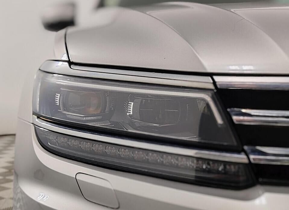 Volkswagen Tiguan, II 2.0 AMT (180 л.с.) 4WD