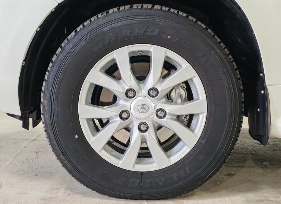 Toyota Land Cruiser 4.5d AT (249 л.с.) 4WD