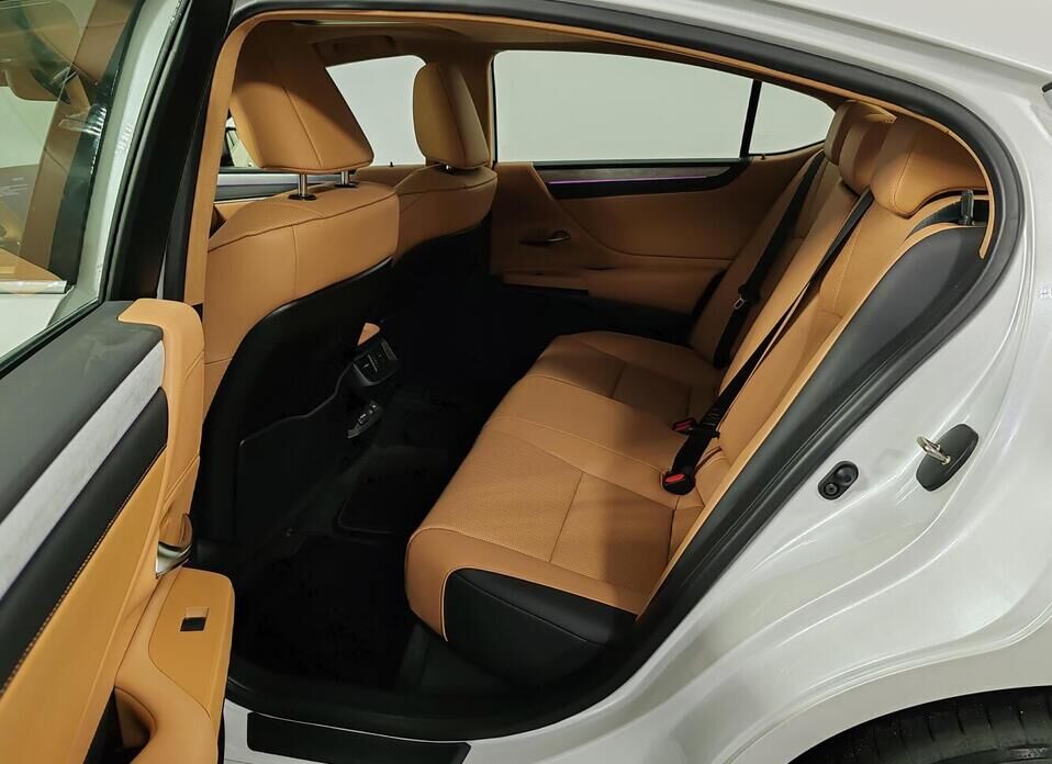 Lexus ES, VII Рестайлинг 2 200 2.0 CVT (173 л.с.)