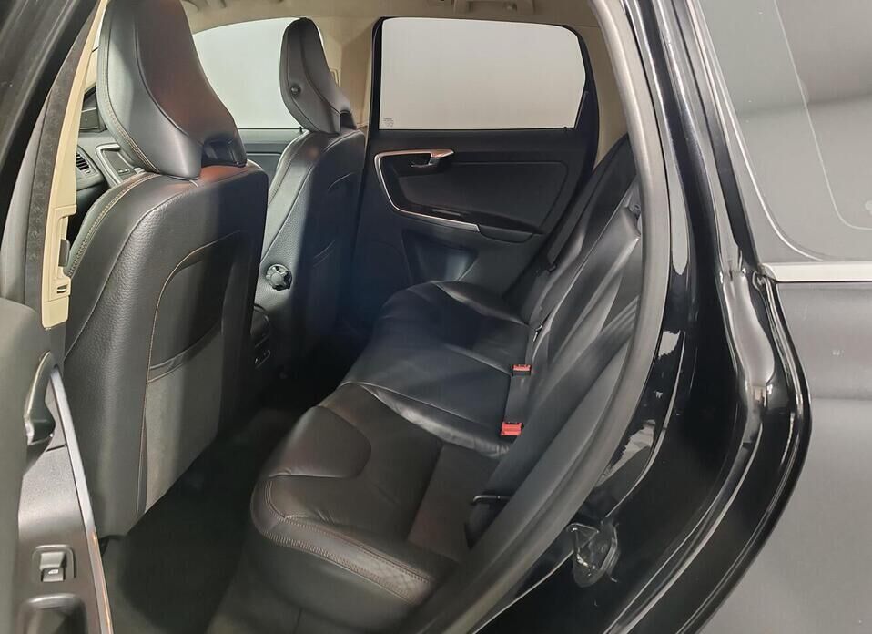 Volvo XC60, I 2.4d AT (163 л.с.) 4WD