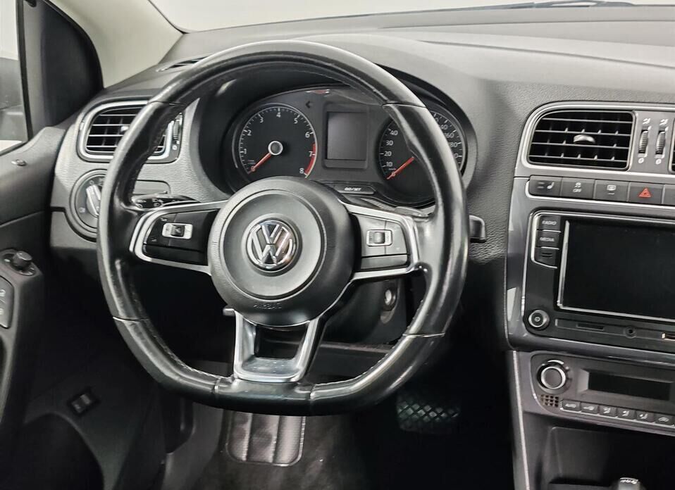 Volkswagen Polo 1.4 AMT (125 л.с.)