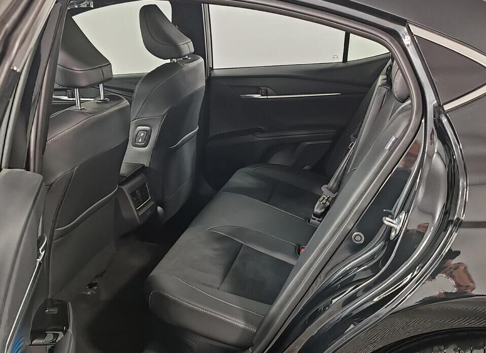 Toyota Camry, IX (XV80) China Market 2.0hyb CVT (197 л.с.)