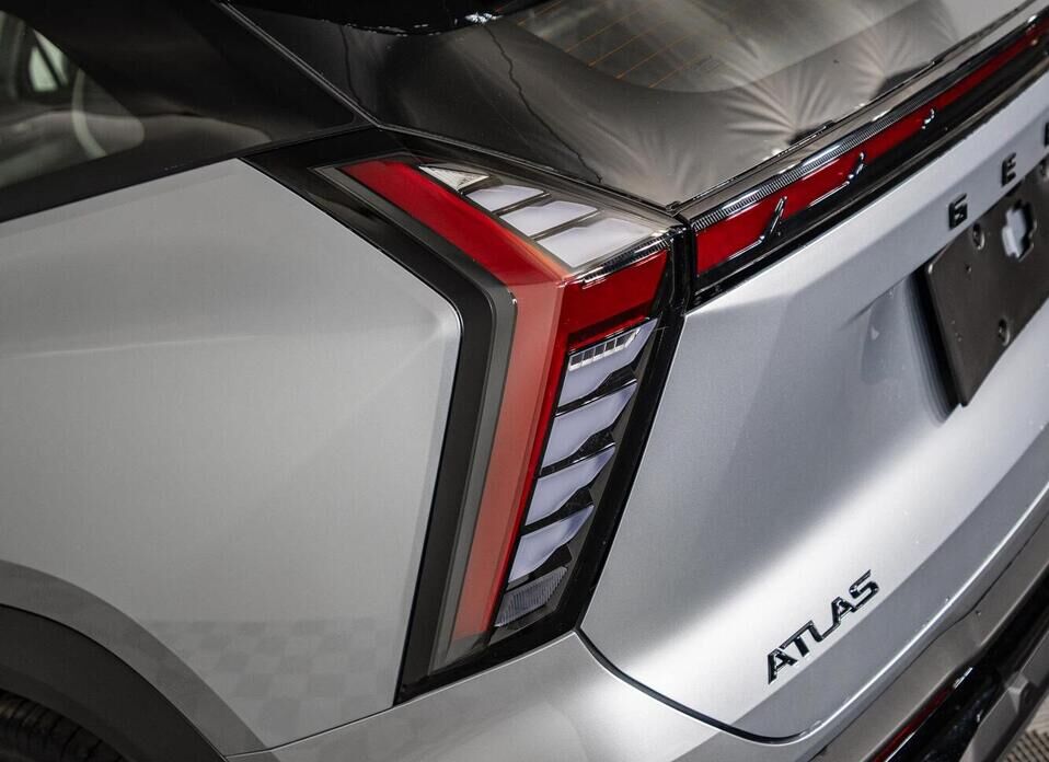 Geely Atlas, II 2.0 AT (200 л.с.) 4WD