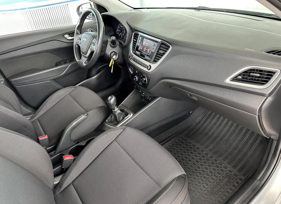 Hyundai Solaris, II 1.6 MT (123 л.с.)