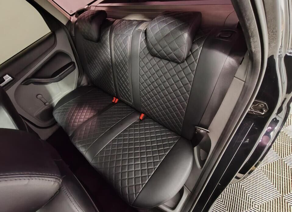 Ford Focus, II Рестайлинг 2.0 MT (145 л.с.)