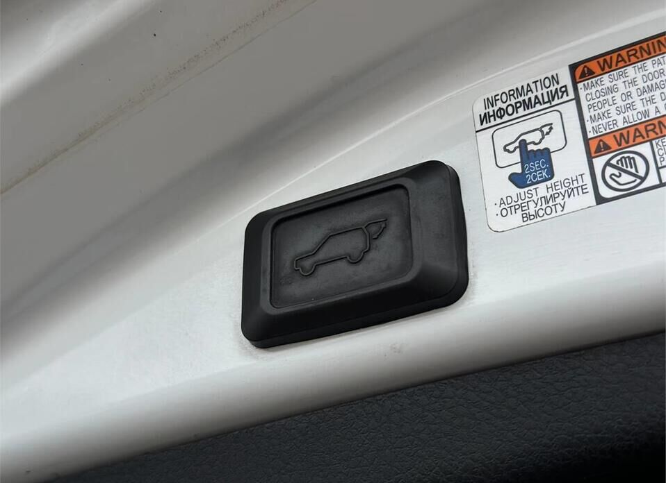 Toyota RAV4 2.2d AT (149 л.с.) 4WD