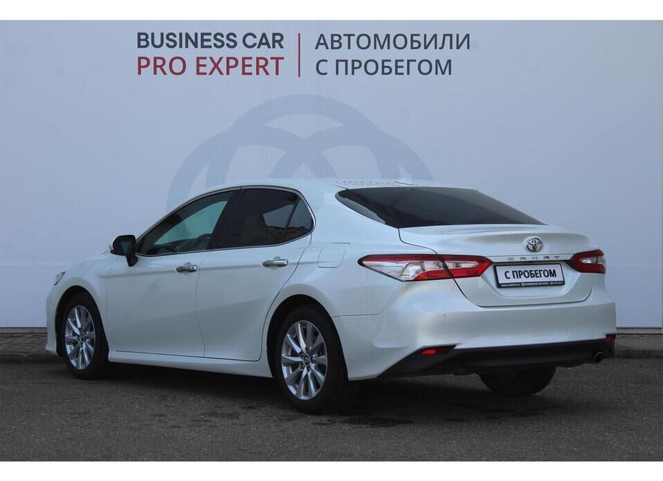 Toyota Camry, VIII (XV70) 2.5 AT (181 л.с.)