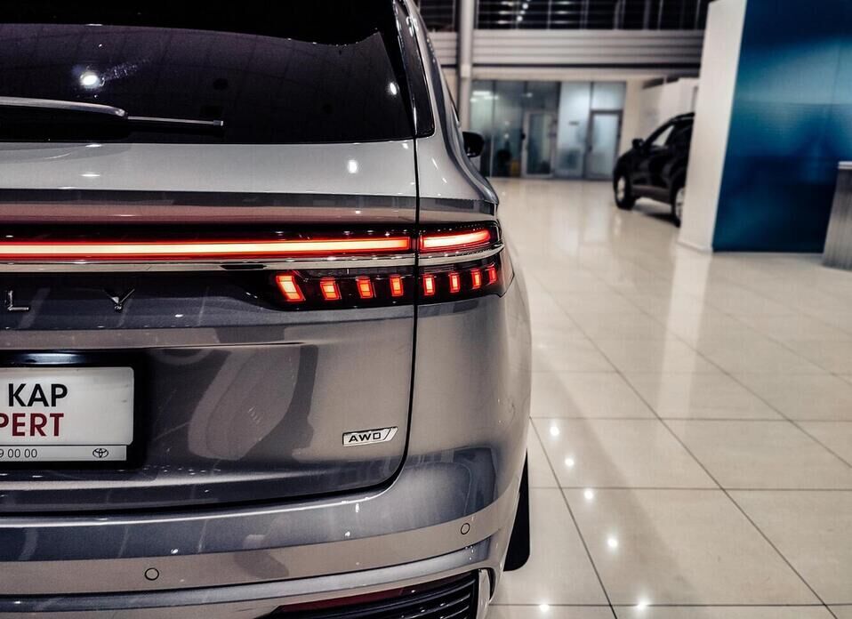 Geely Monjaro 2.0 AT (238 л.с.) 4WD