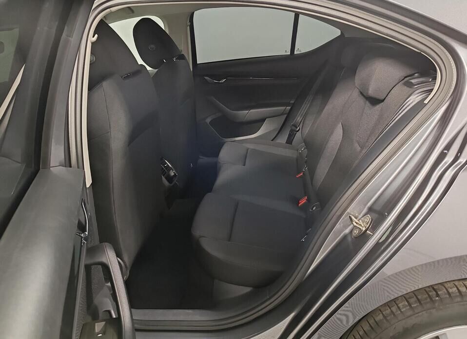 Skoda Octavia 1.4 AT (150 л.с.)