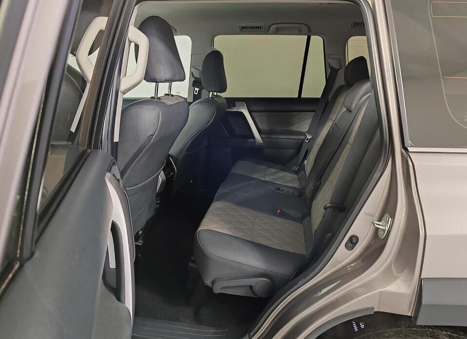 Toyota Land Cruiser Prado 2.8d AT (177 л.с.) 4WD