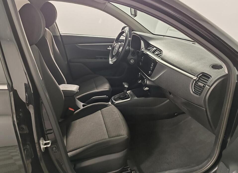 Kia Rio, IV Рестайлинг X 1.6 AT (123 л.с.)