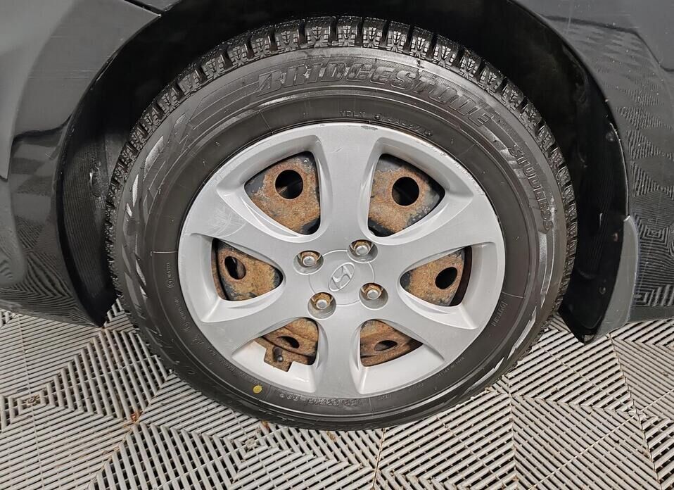 Hyundai Solaris, I 1.6 AT (123 л.с.)