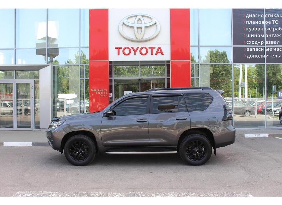 Toyota Land Cruiser Prado 2.8d AT (200 л.с.) 4WD