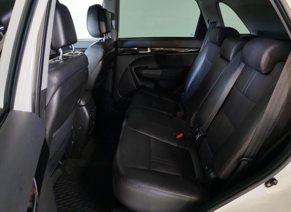 Kia Sorento 2.2d AT (197 л.с.) 4WD
