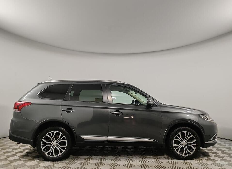 Mitsubishi Outlander, III Рестайлинг 2 2.4 CVT (167 л.с.) 4WD